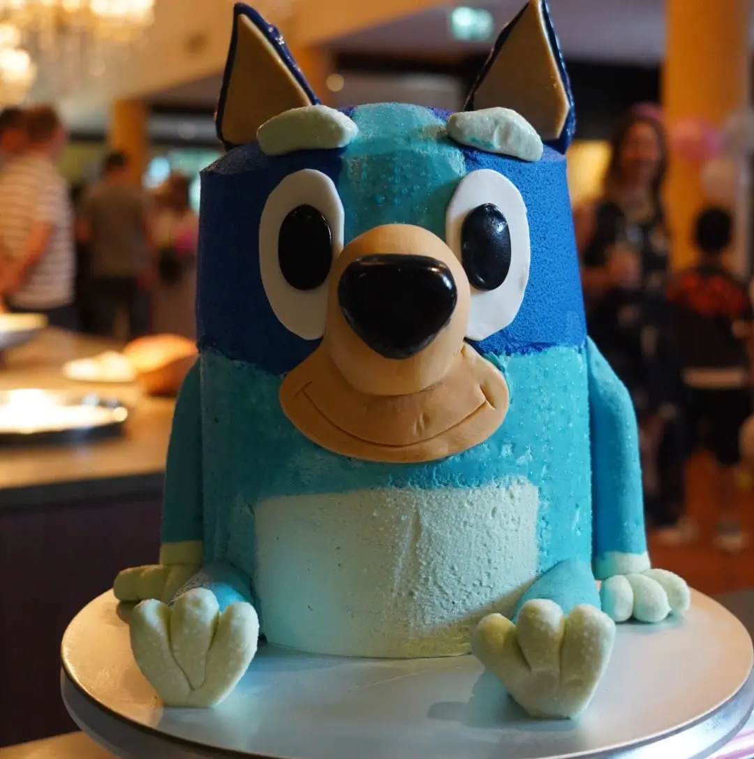 Kids baking class and etiquette workshop at Casa Lenzi restaurant